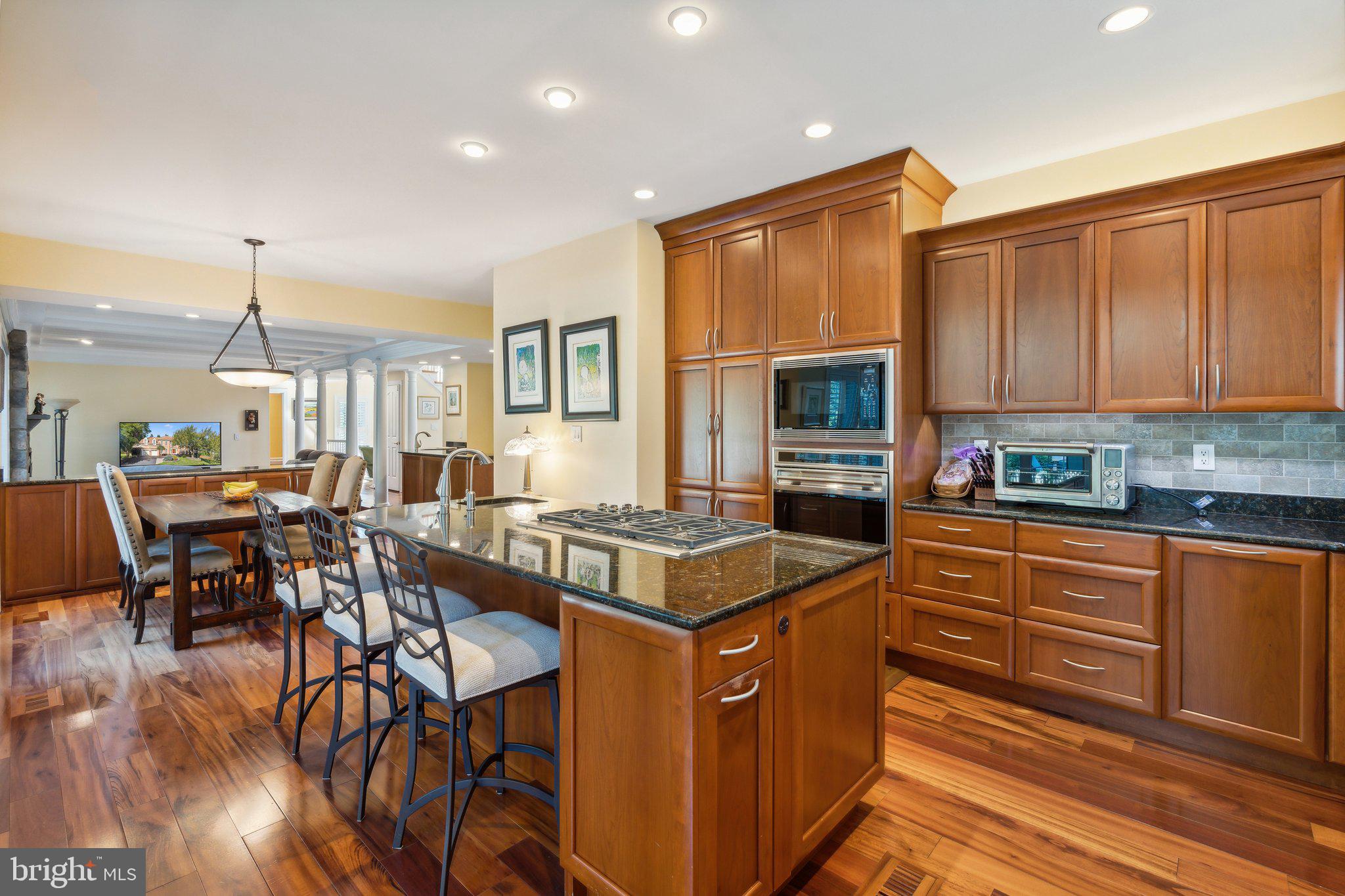 17516 APPLEWOOD LANE