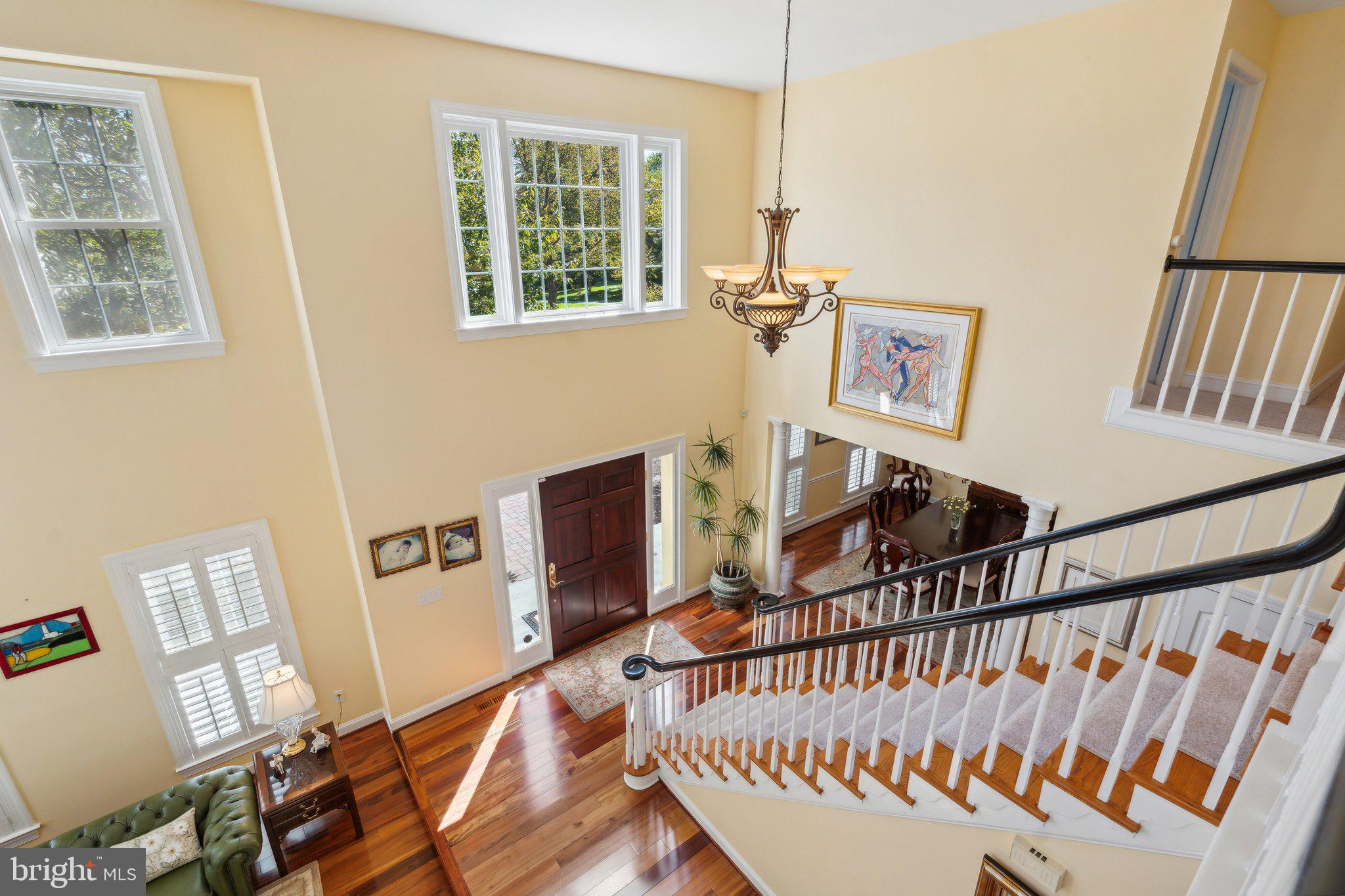 17516 APPLEWOOD LANE