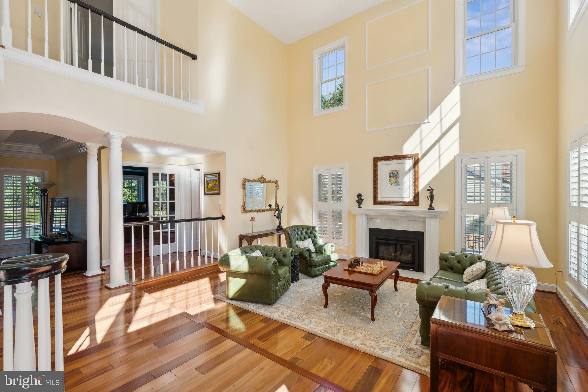 17516 APPLEWOOD LANE