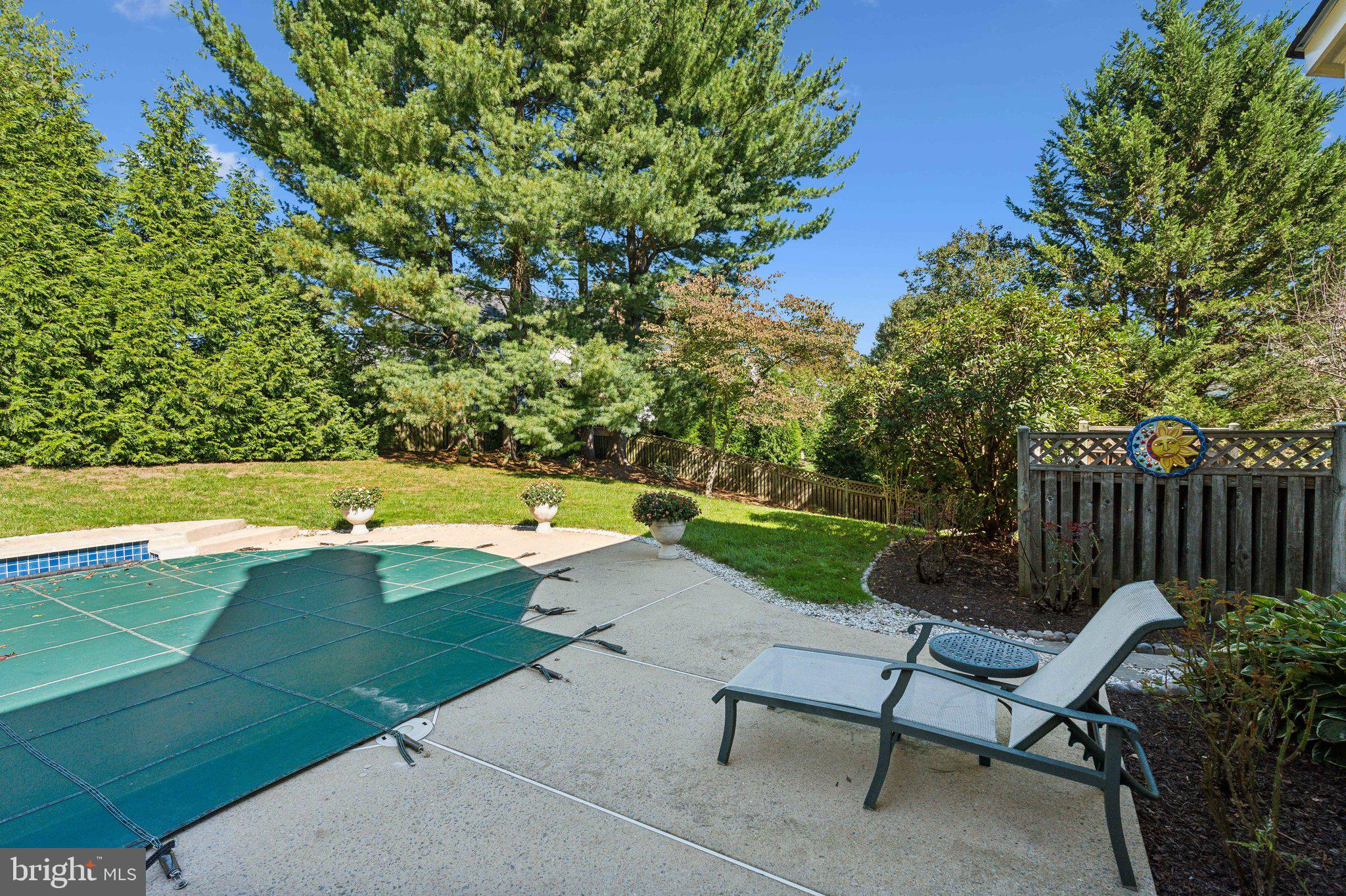 17516 APPLEWOOD LANE