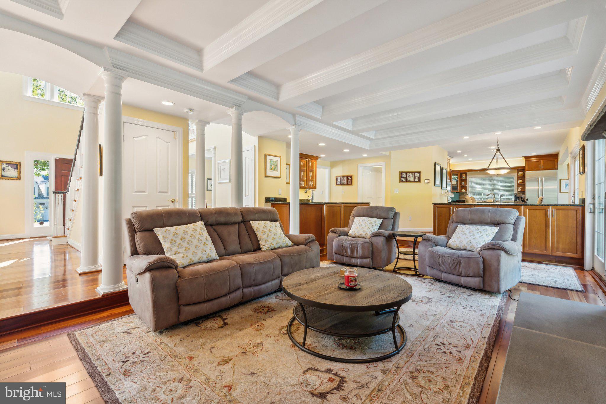 17516 APPLEWOOD LANE