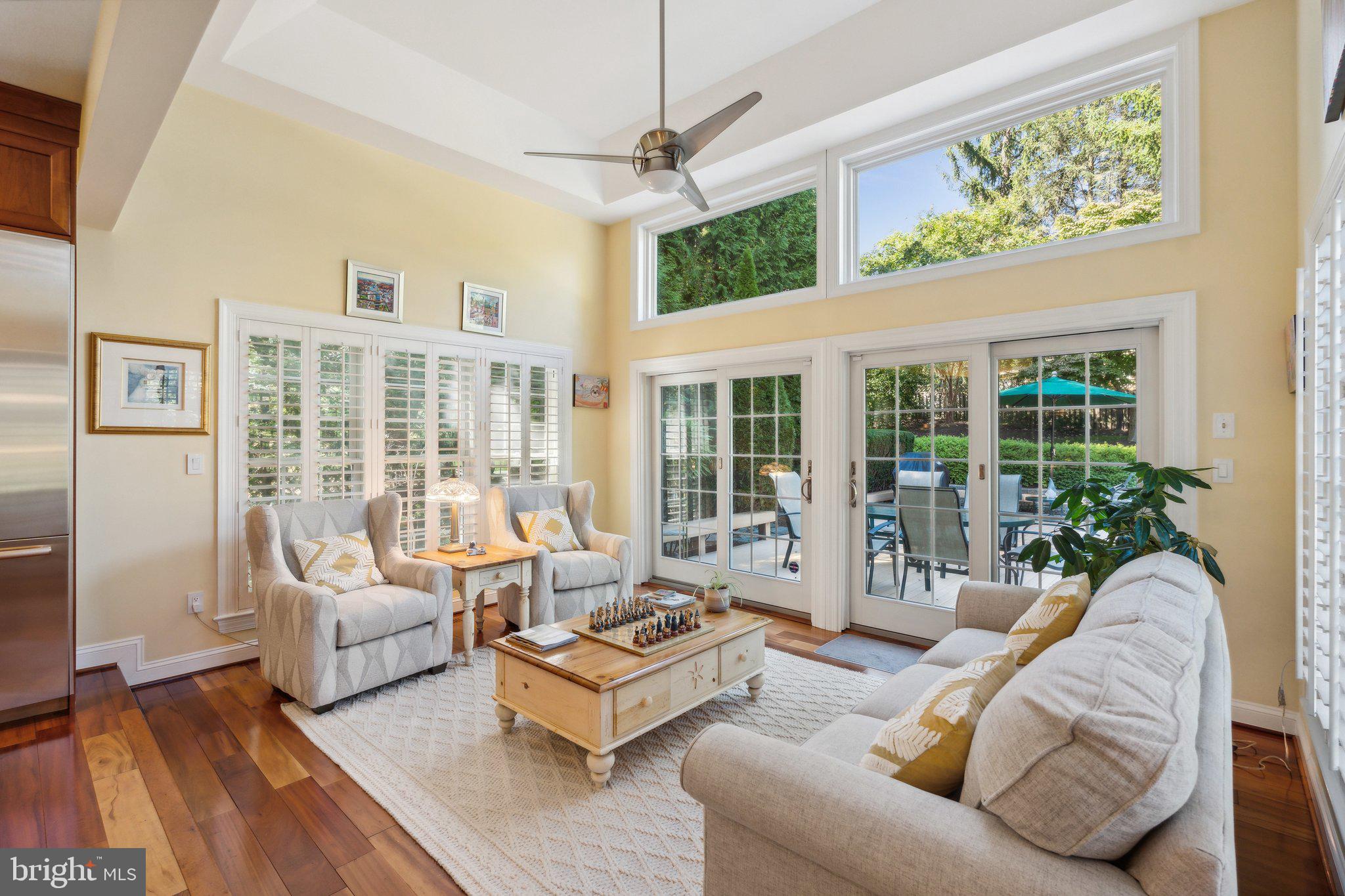 17516 APPLEWOOD LANE