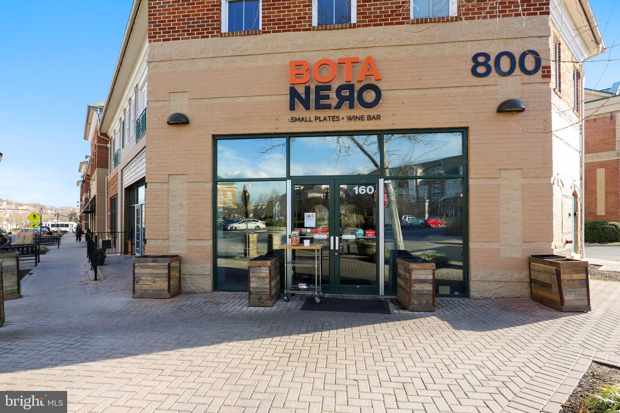 503 KING FARM BOULEVARD 307