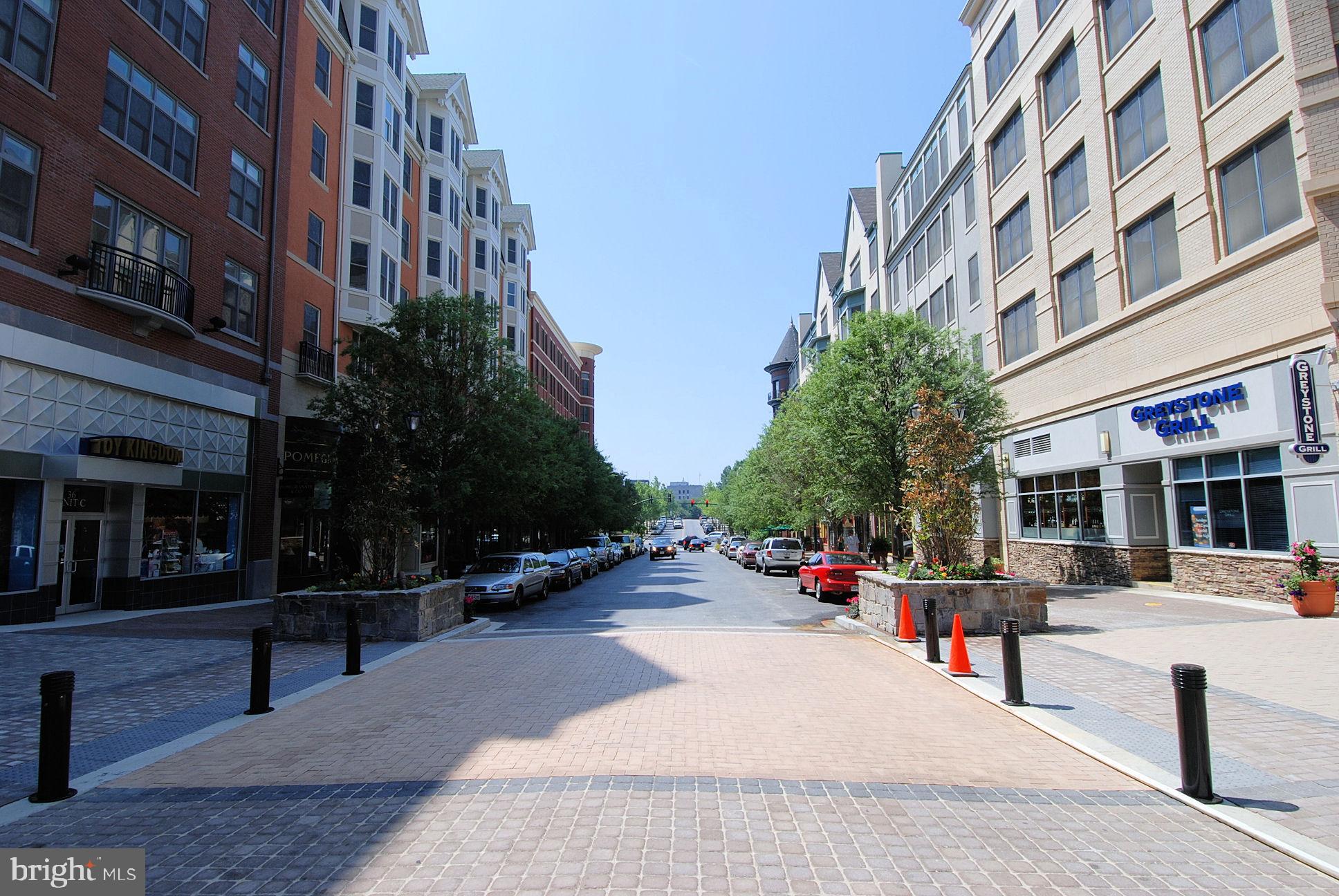 503 KING FARM BOULEVARD 307