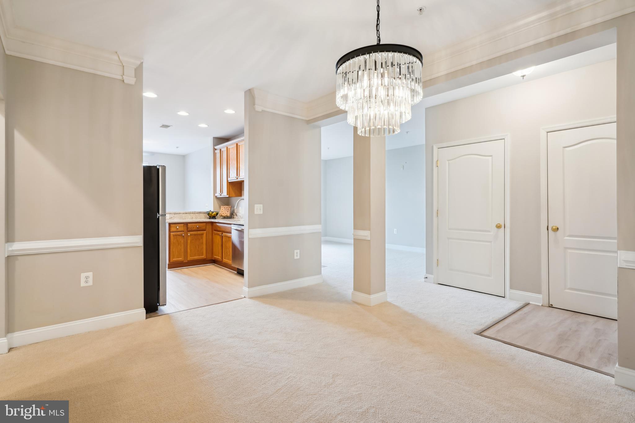 503 KING FARM BOULEVARD 307