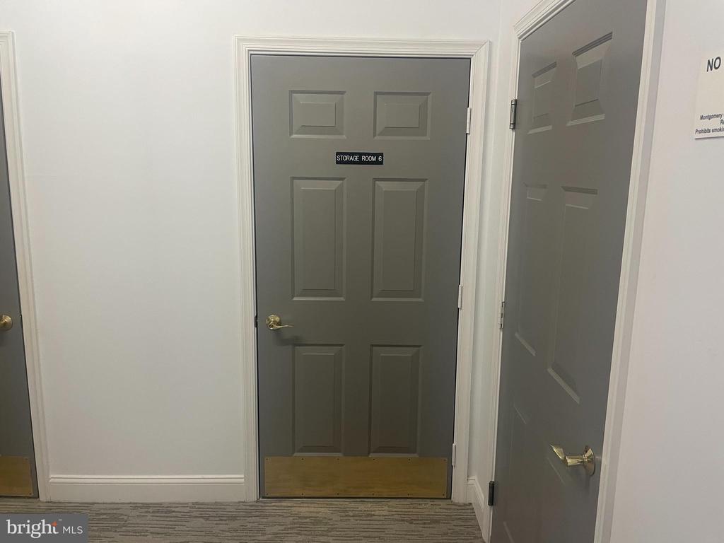 503 KING FARM BOULEVARD 307