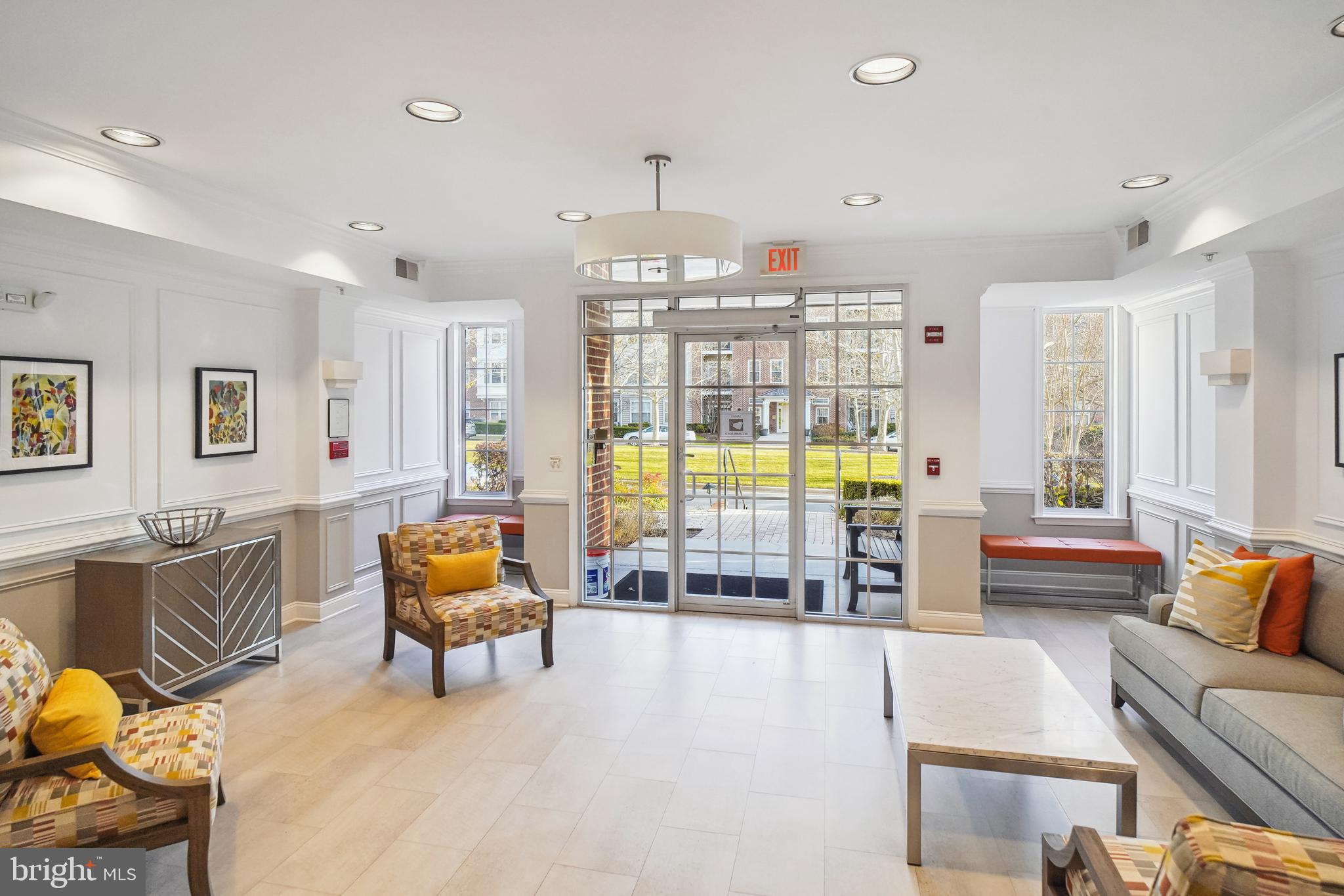 503 KING FARM BOULEVARD 307