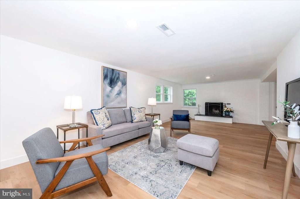 14209 MARIAN DRIVE