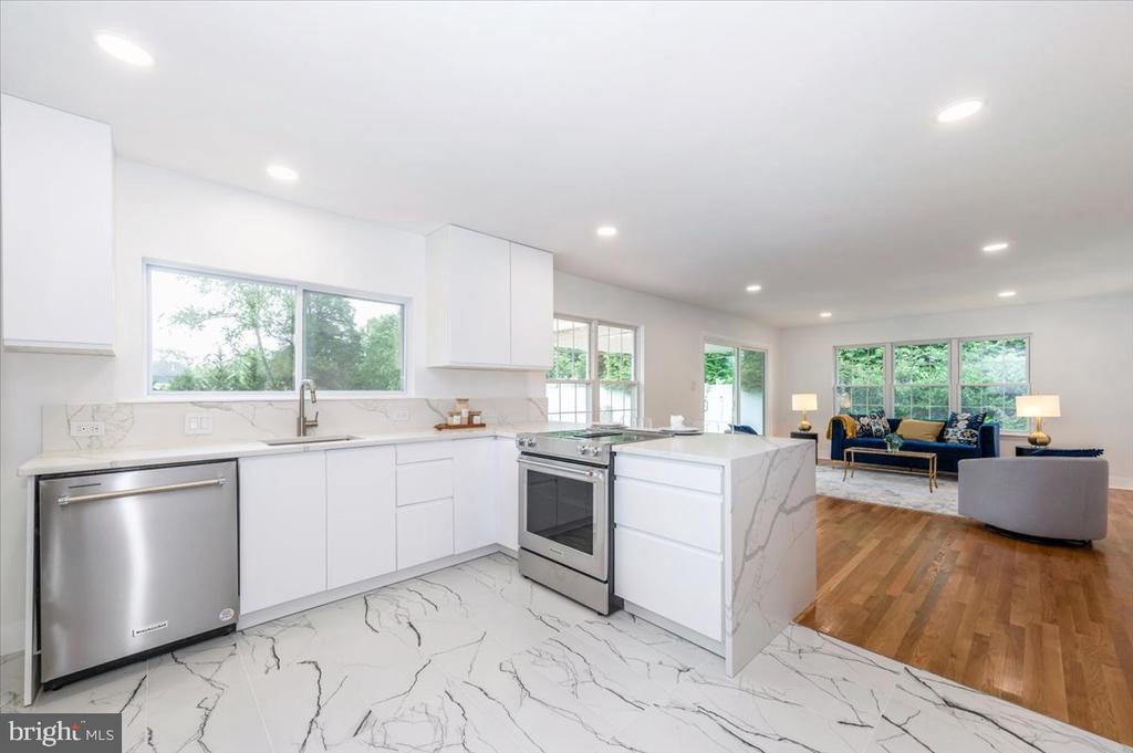 14209 MARIAN DRIVE