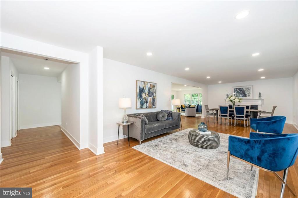 14209 MARIAN DRIVE