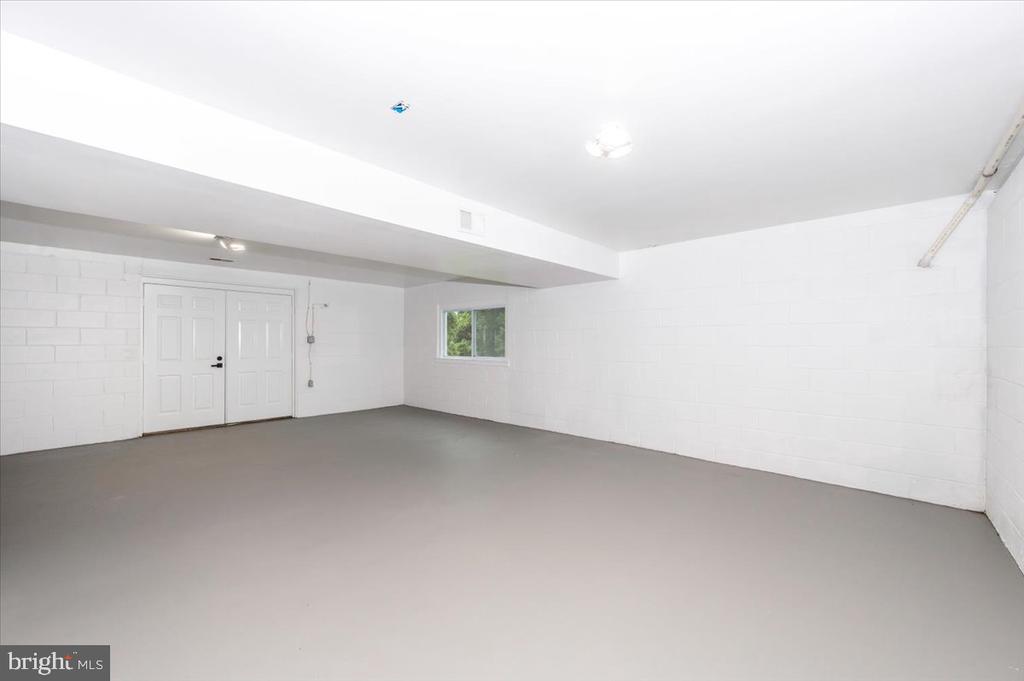 14209 MARIAN DRIVE