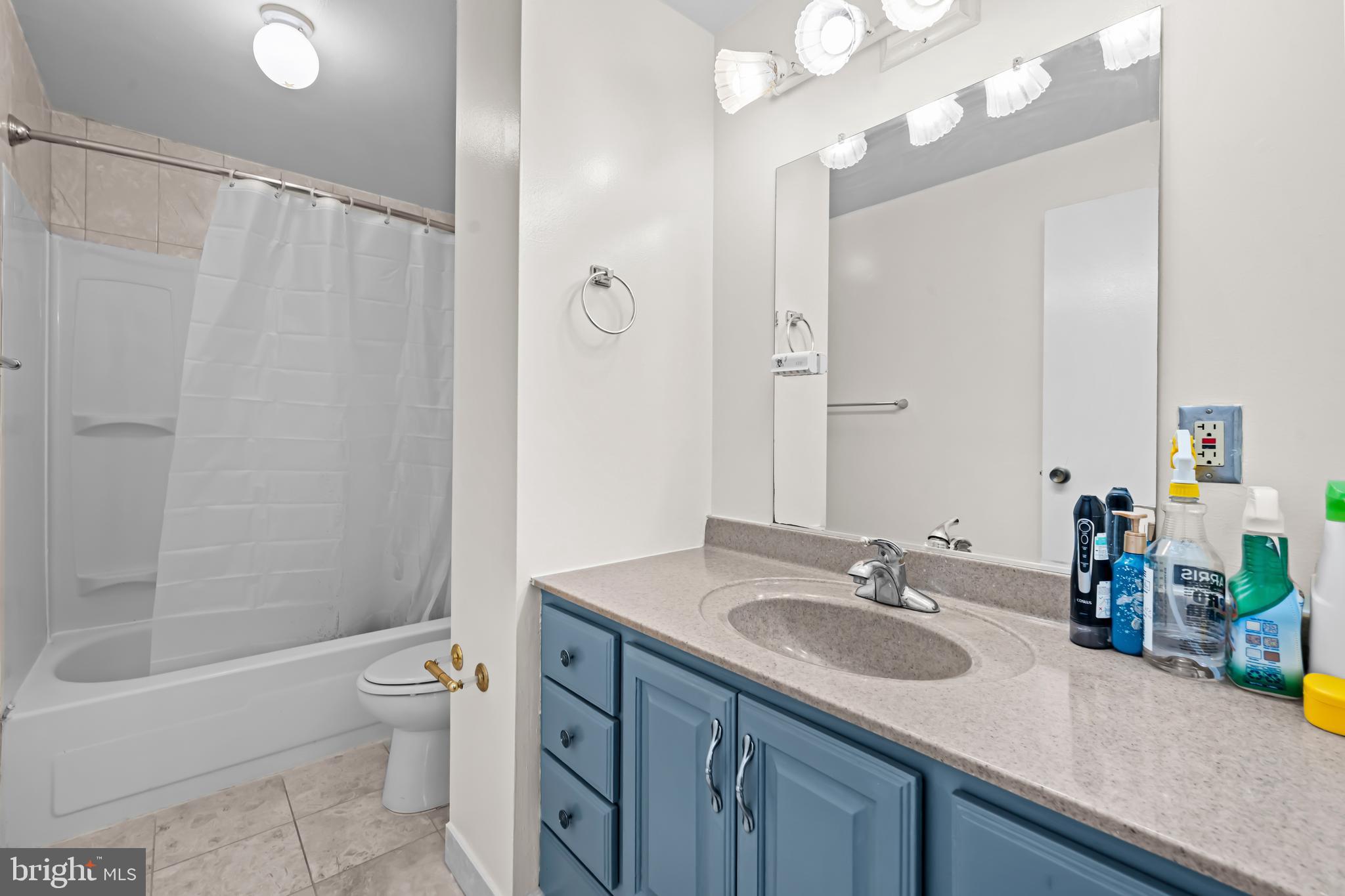 19208 FOX CHAPEL DRIVE