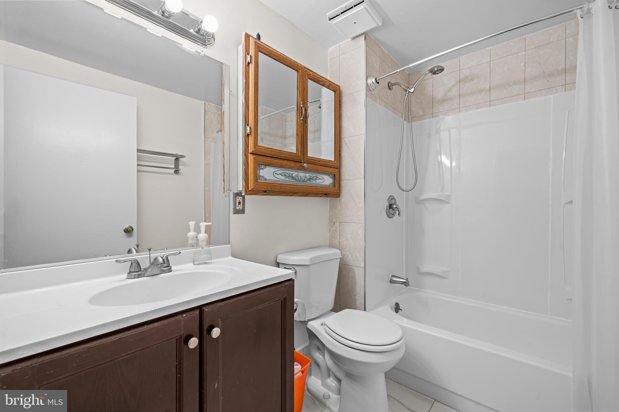 19208 FOX CHAPEL DRIVE