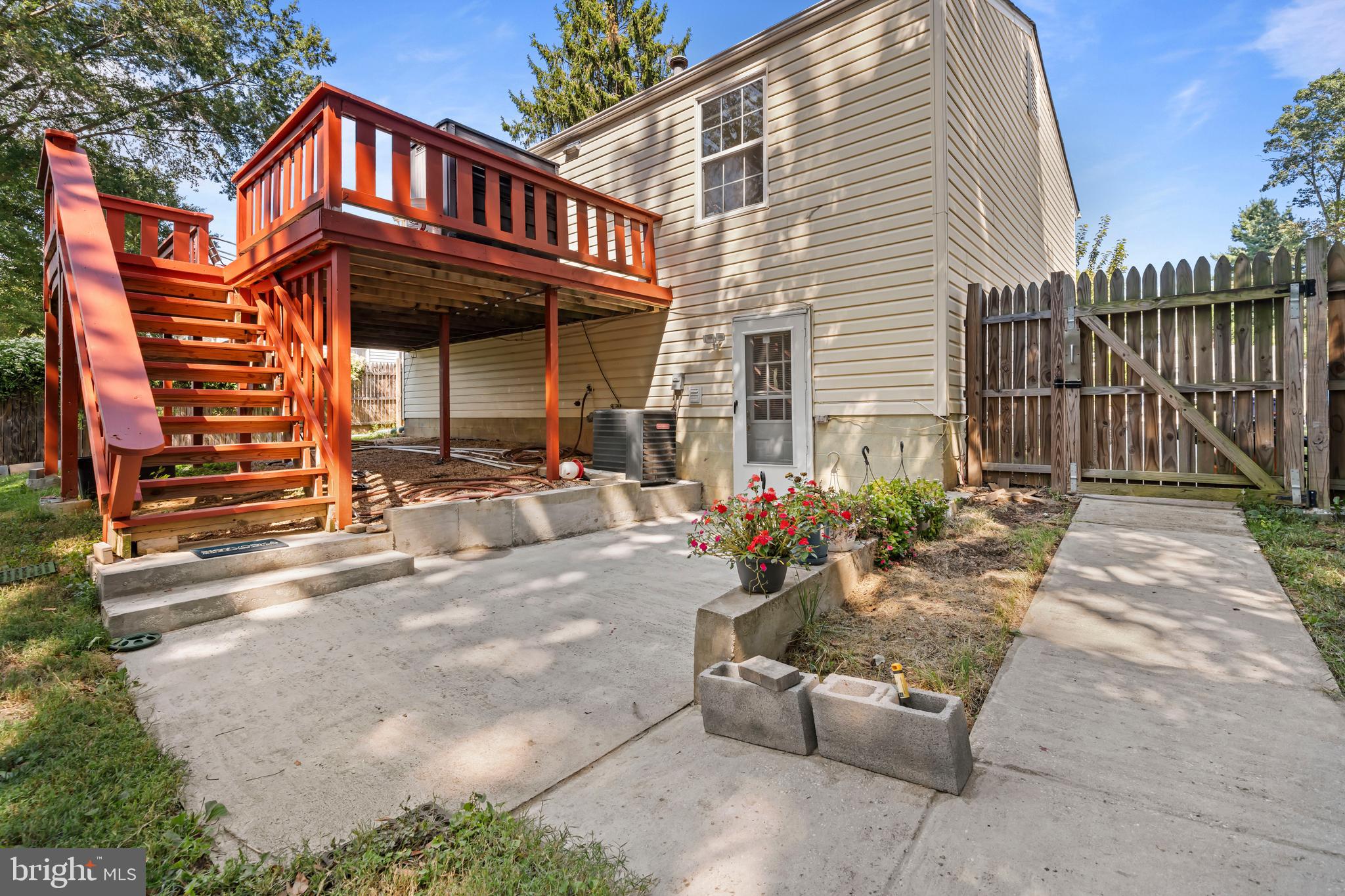 19208 FOX CHAPEL DRIVE