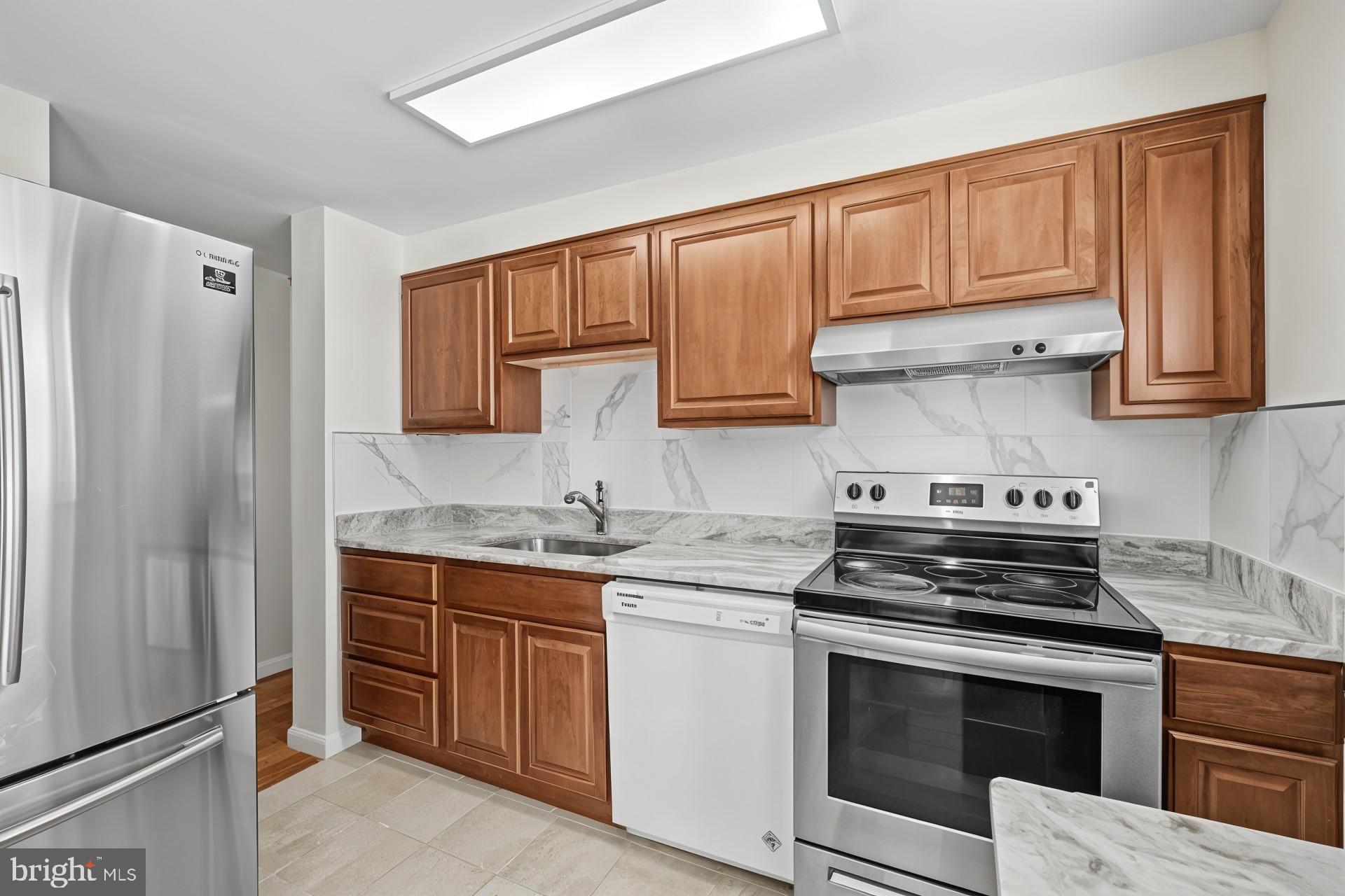 19208 FOX CHAPEL DRIVE