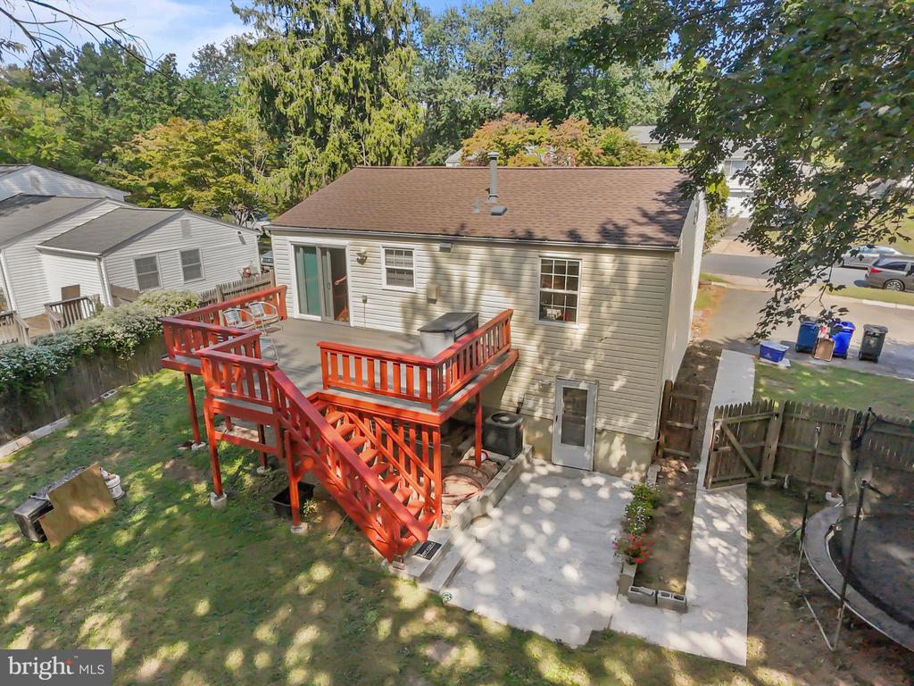 19208 FOX CHAPEL DRIVE