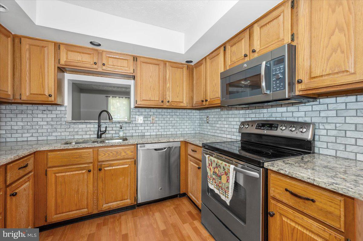 19223 CROSS RIDGE DRIVE