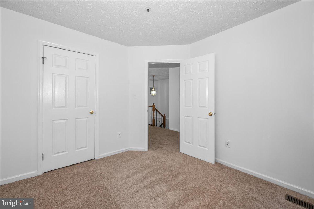 19223 CROSS RIDGE DRIVE