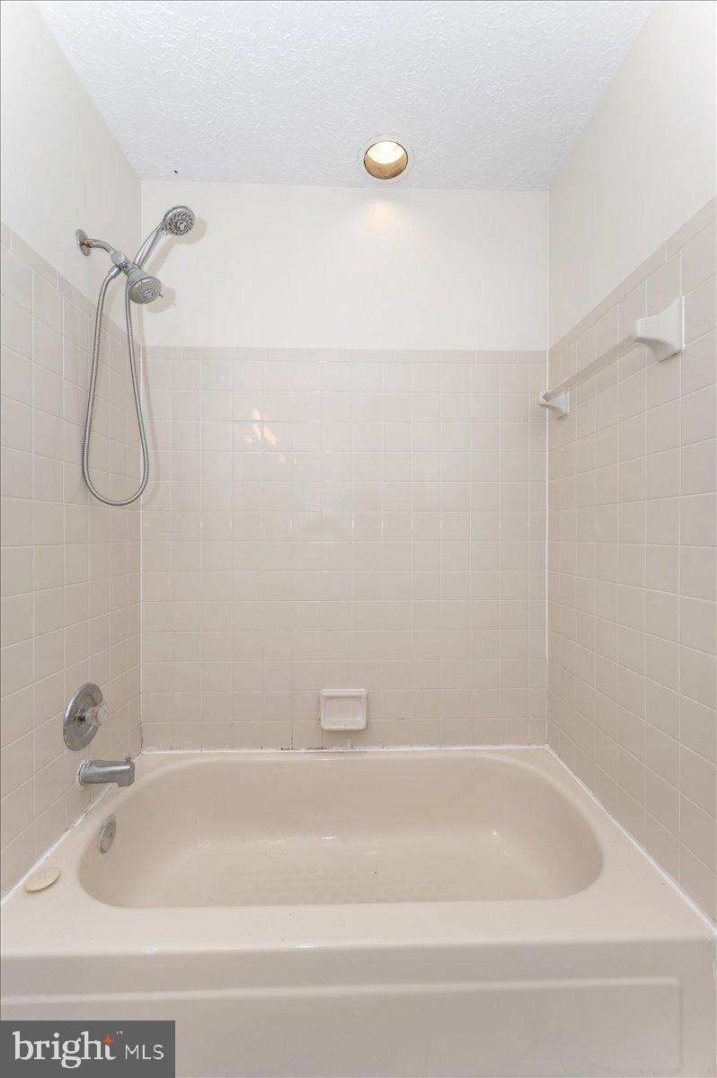 19235 CROSS RIDGE DRIVE