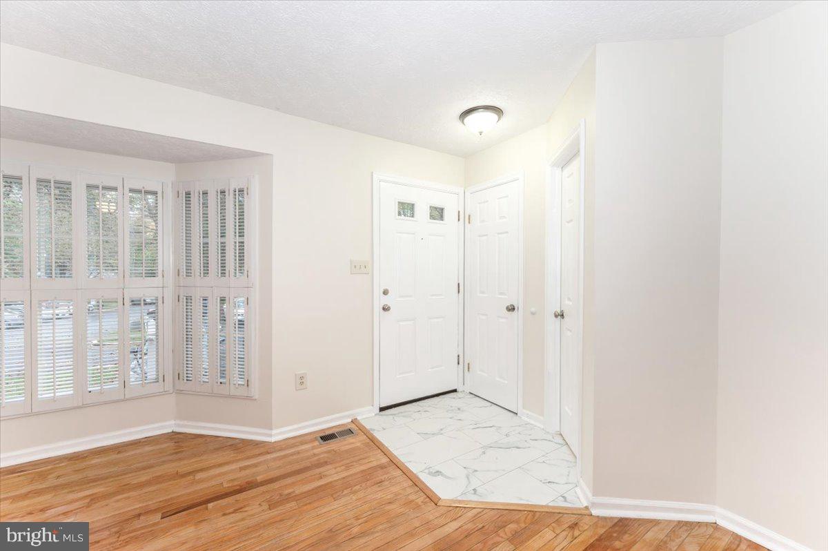 19235 CROSS RIDGE DRIVE