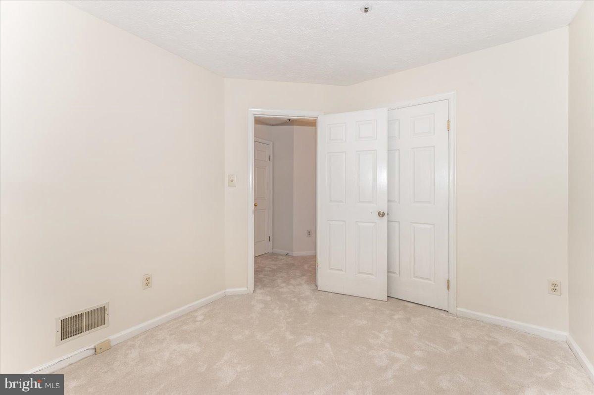 19235 CROSS RIDGE DRIVE