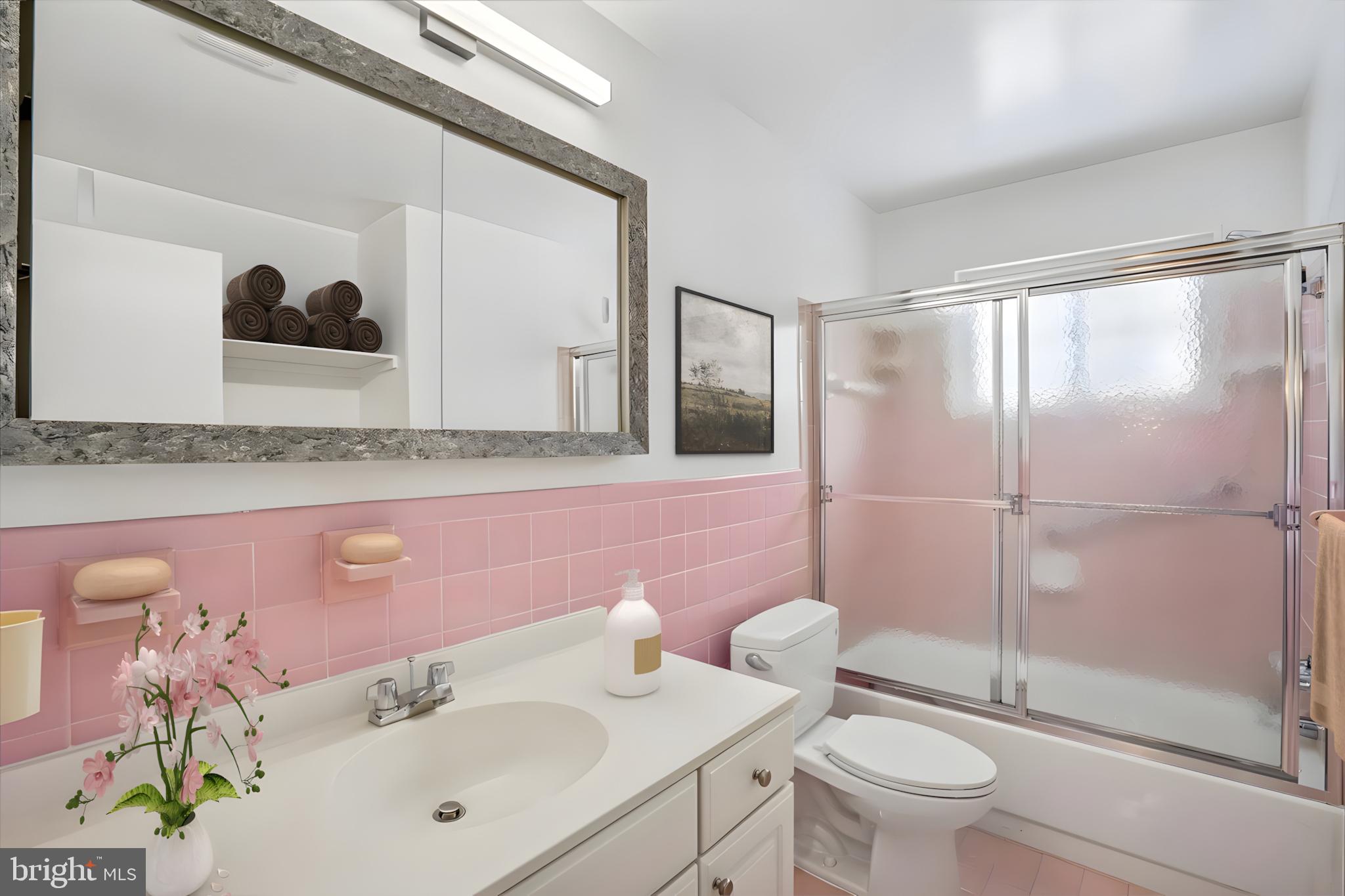 5905 MCKINLEY STREET