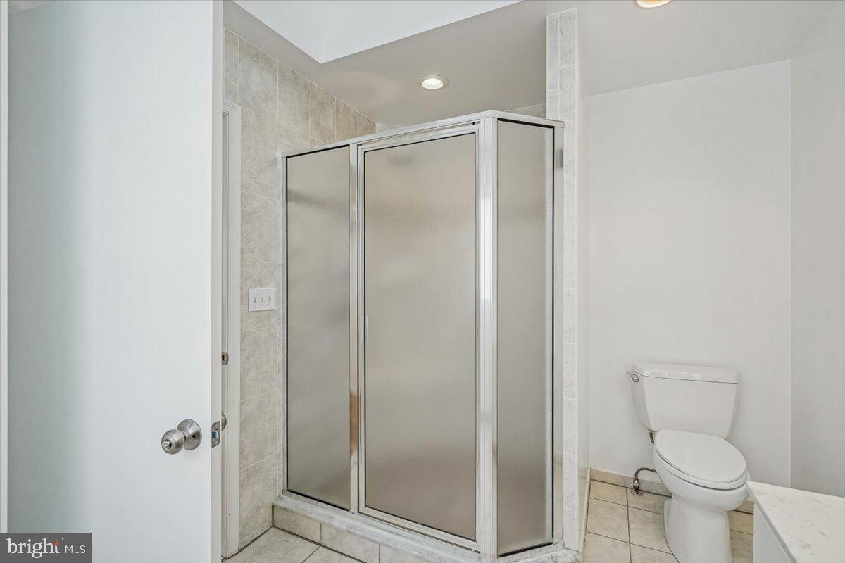 5905 MCKINLEY STREET