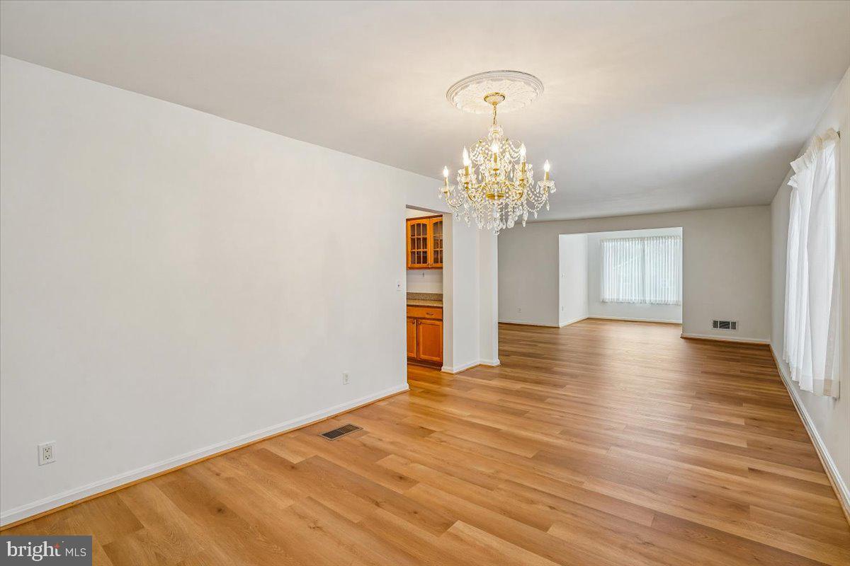 5905 MCKINLEY STREET