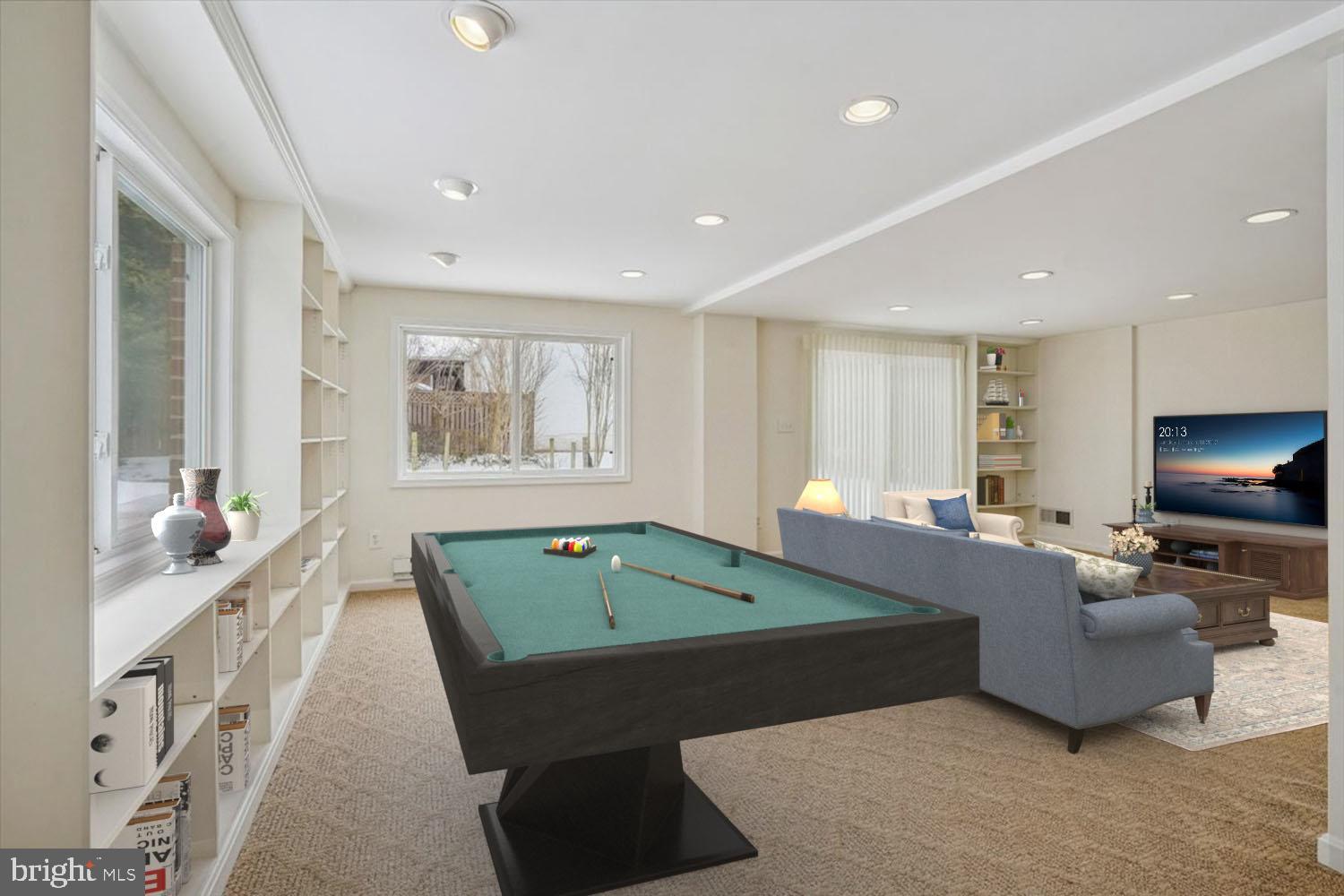 5905 MCKINLEY STREET