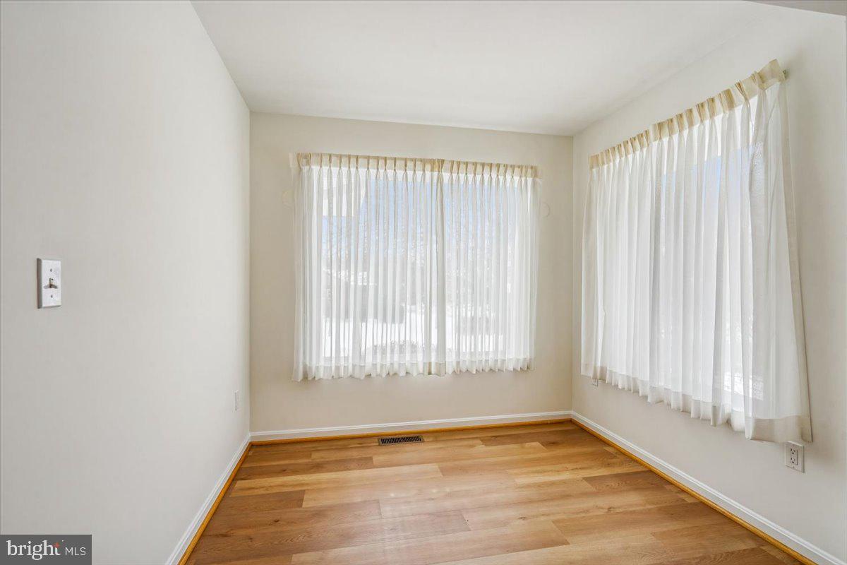 5905 MCKINLEY STREET