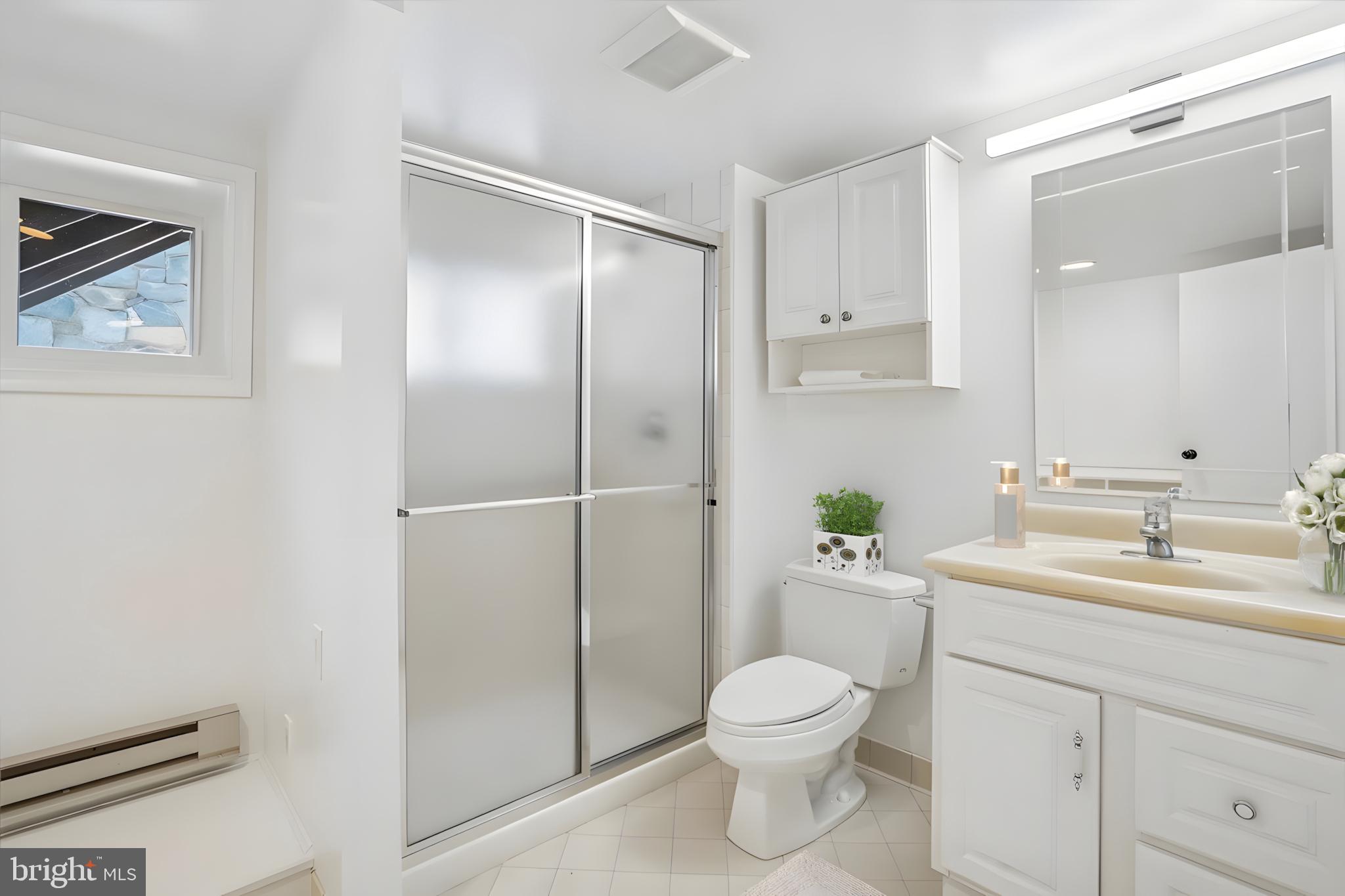 5905 MCKINLEY STREET