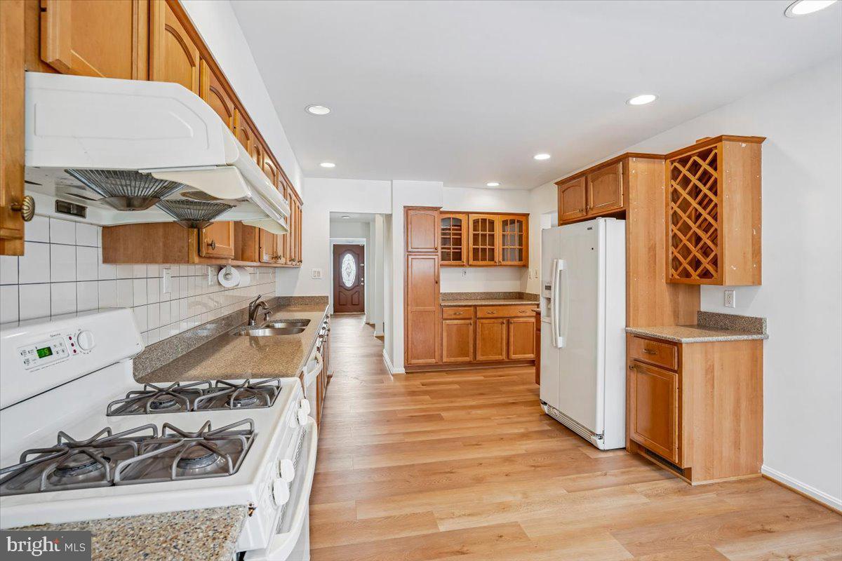 5905 MCKINLEY STREET