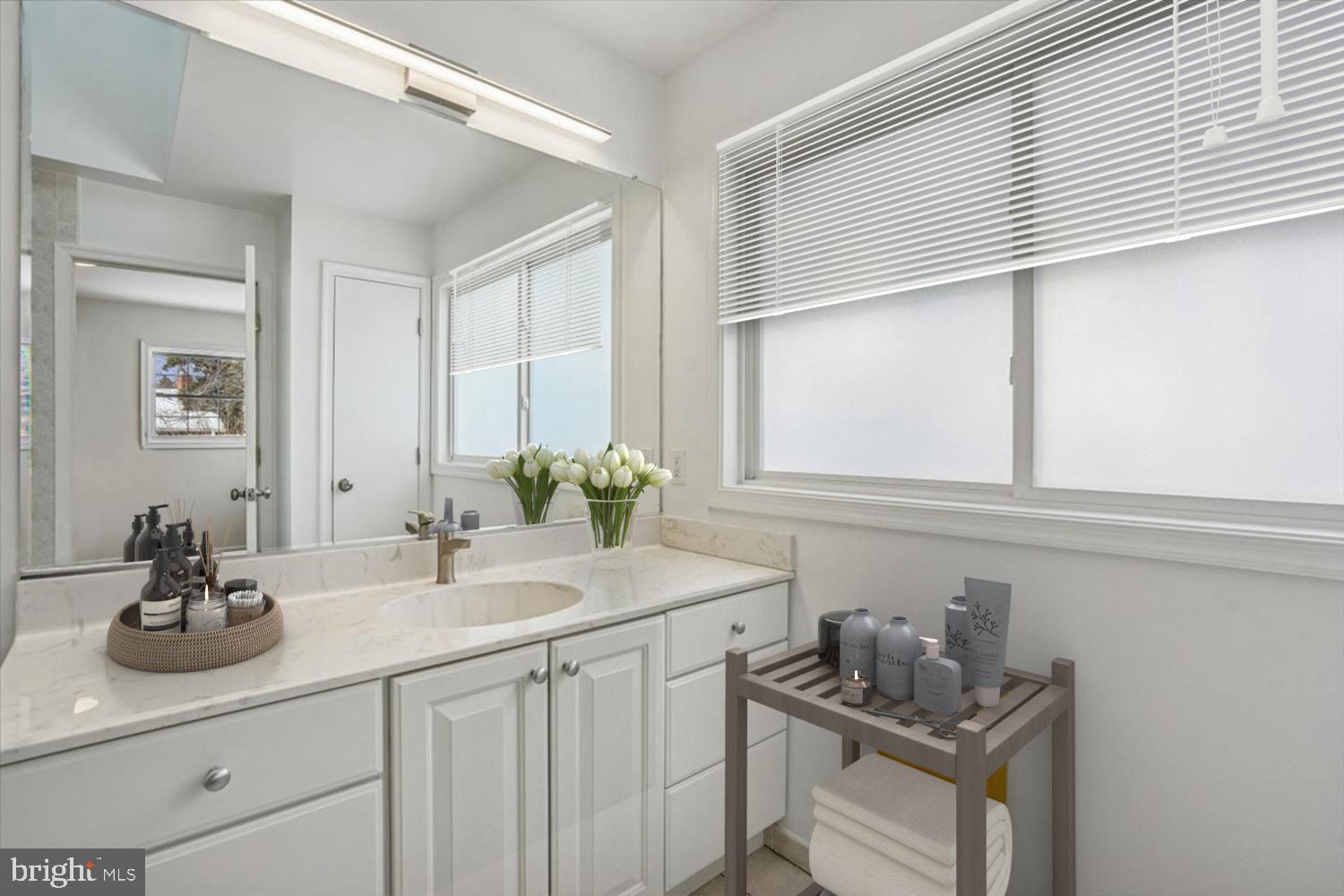 5905 MCKINLEY STREET