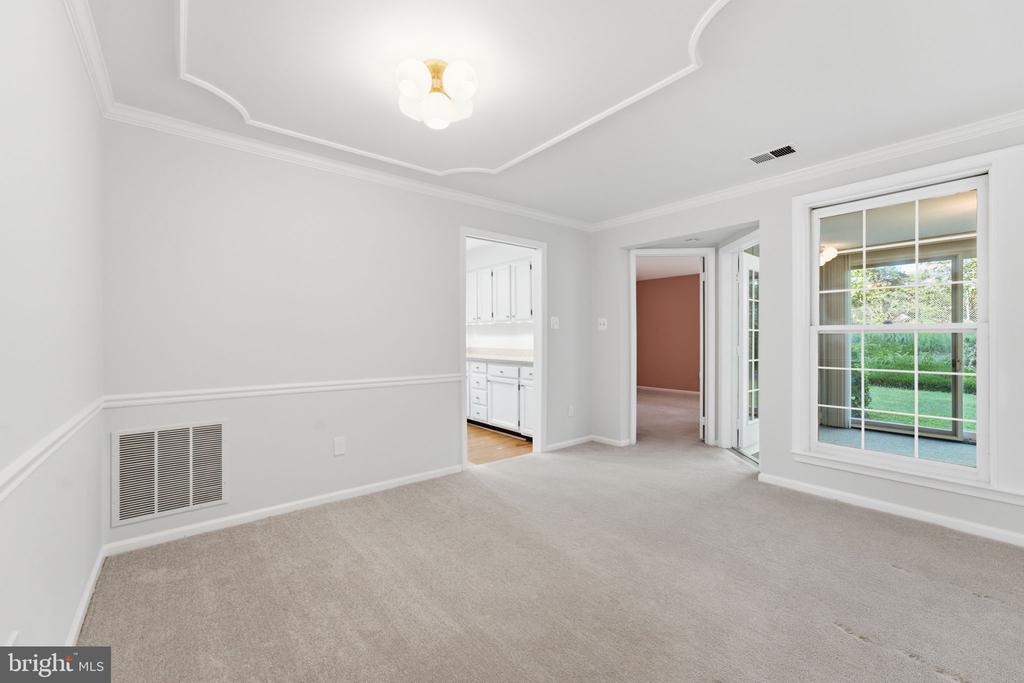 5705 BREWER HOUSE CIRCLE T-2