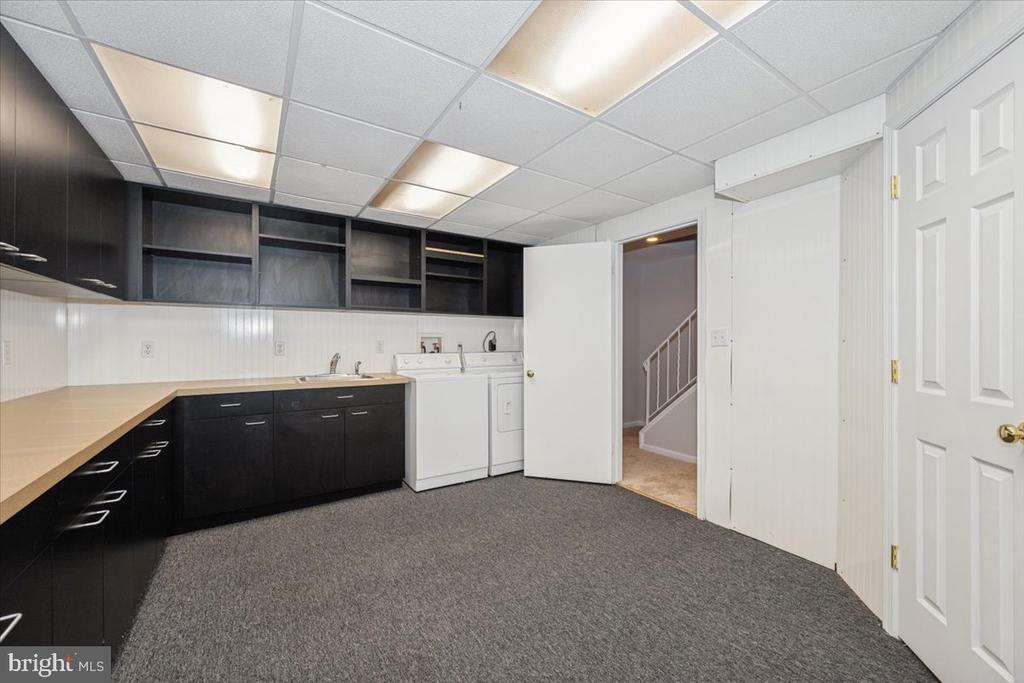 10113 MAPLE LEAF DRIVE