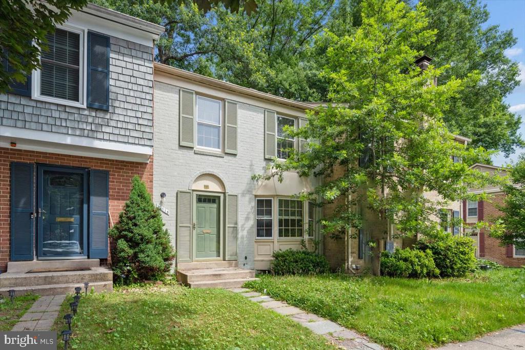10113 MAPLE LEAF DRIVE