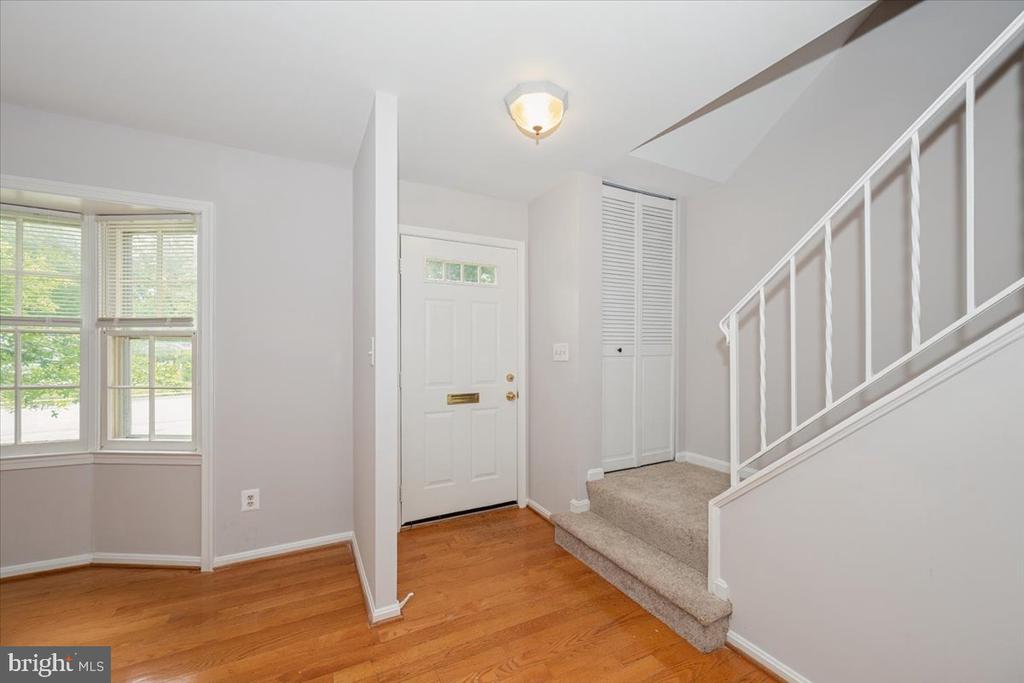 10113 MAPLE LEAF DRIVE