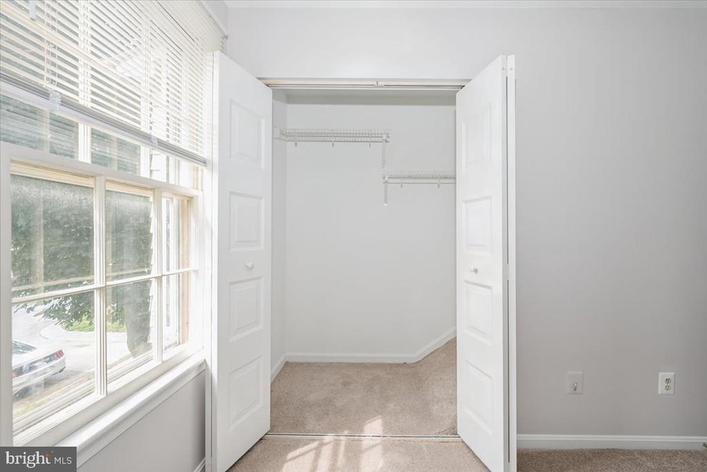 10113 MAPLE LEAF DRIVE