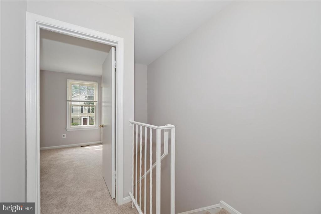 10113 MAPLE LEAF DRIVE