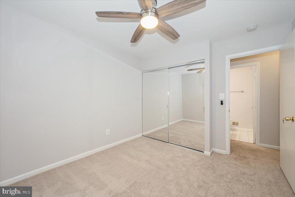 10113 MAPLE LEAF DRIVE