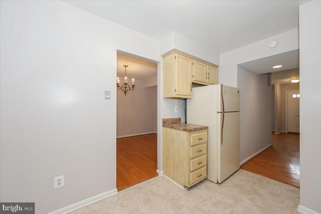 10113 MAPLE LEAF DRIVE