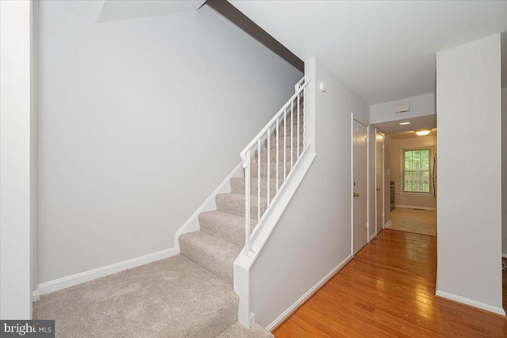10113 MAPLE LEAF DRIVE