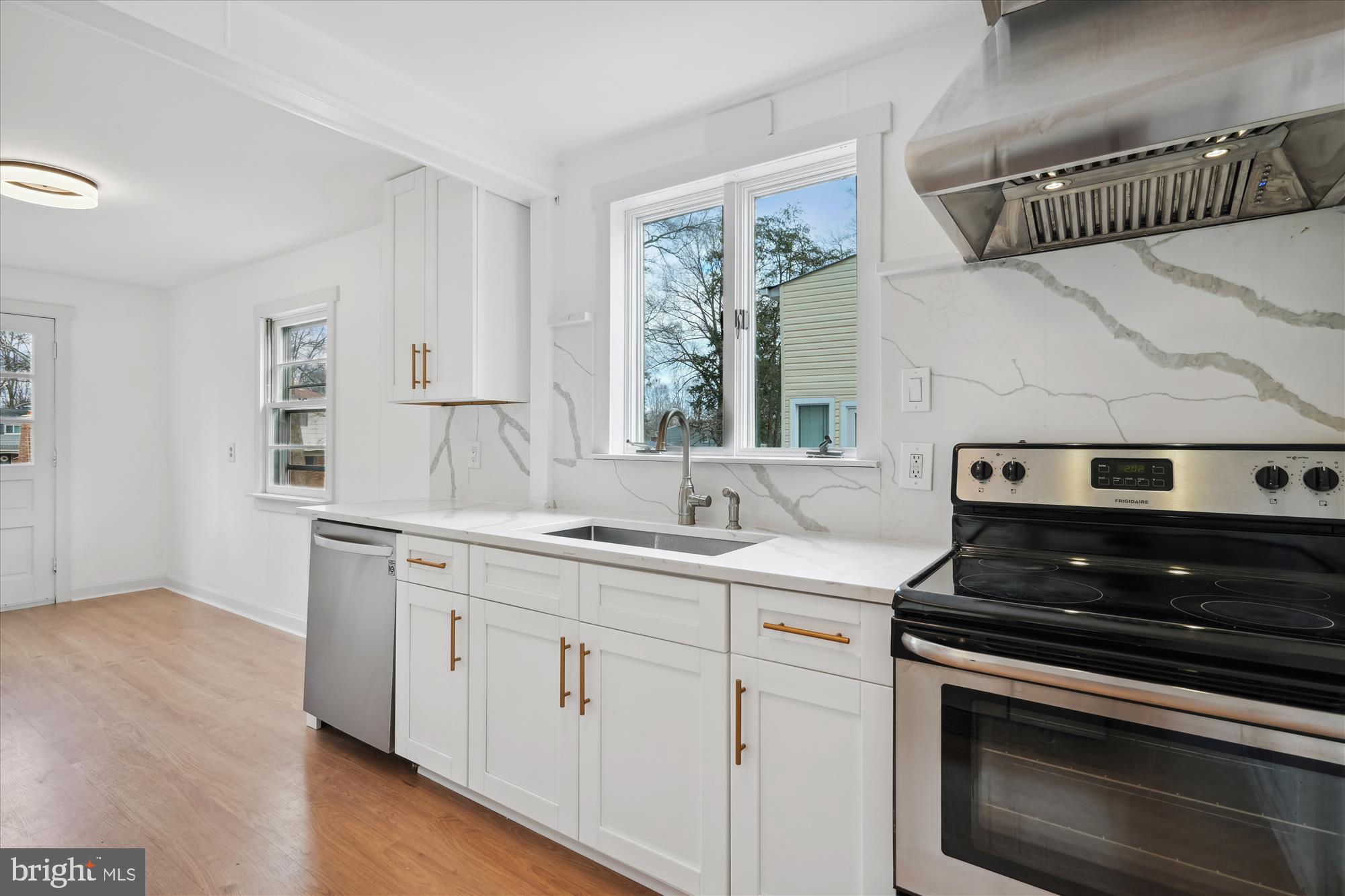 4812 LACKAWANNA STREET