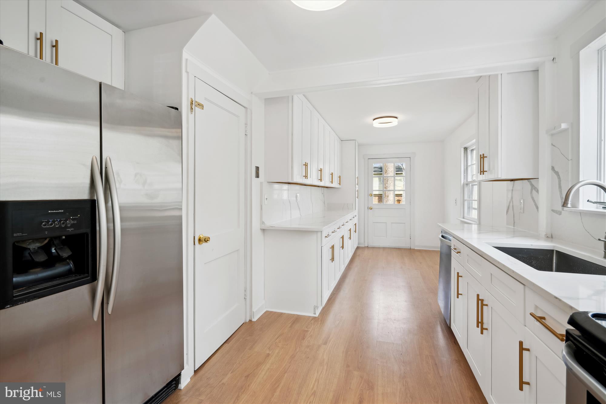 4812 LACKAWANNA STREET