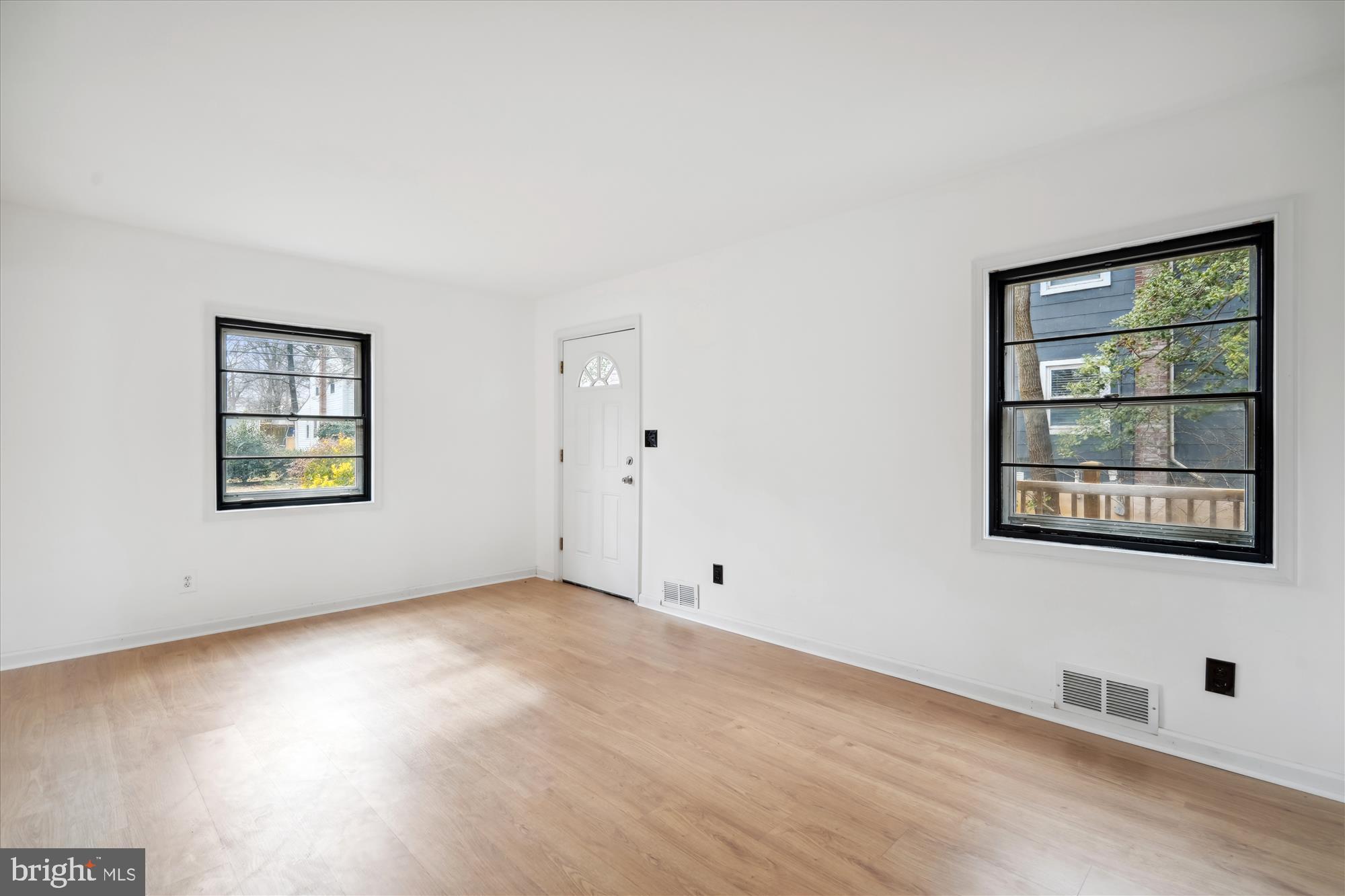 4812 LACKAWANNA STREET