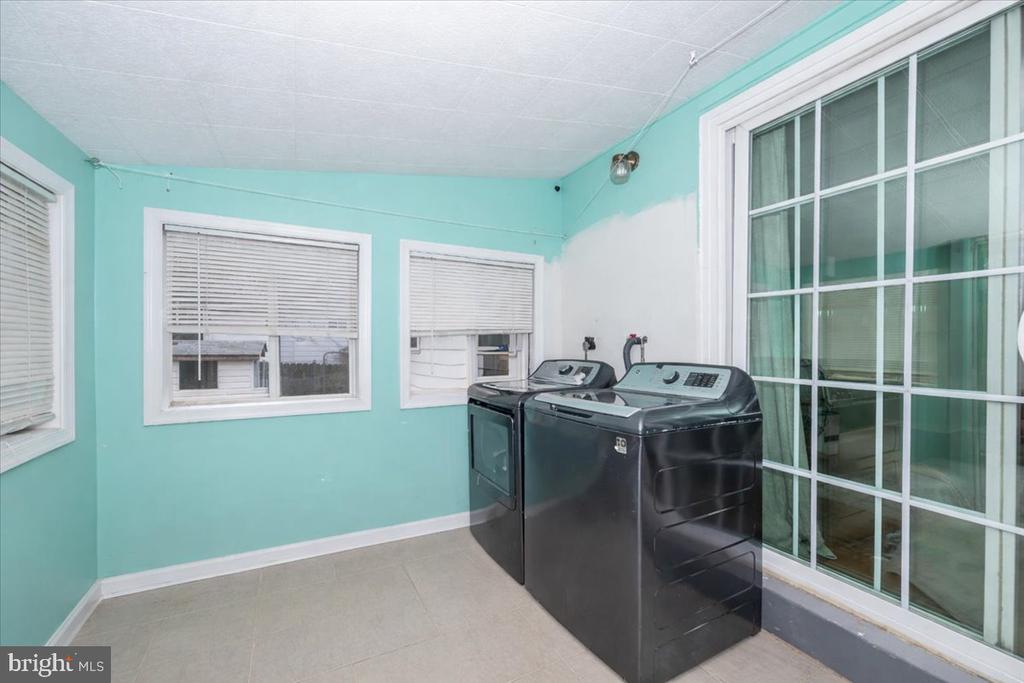 5005 STEWART COURT