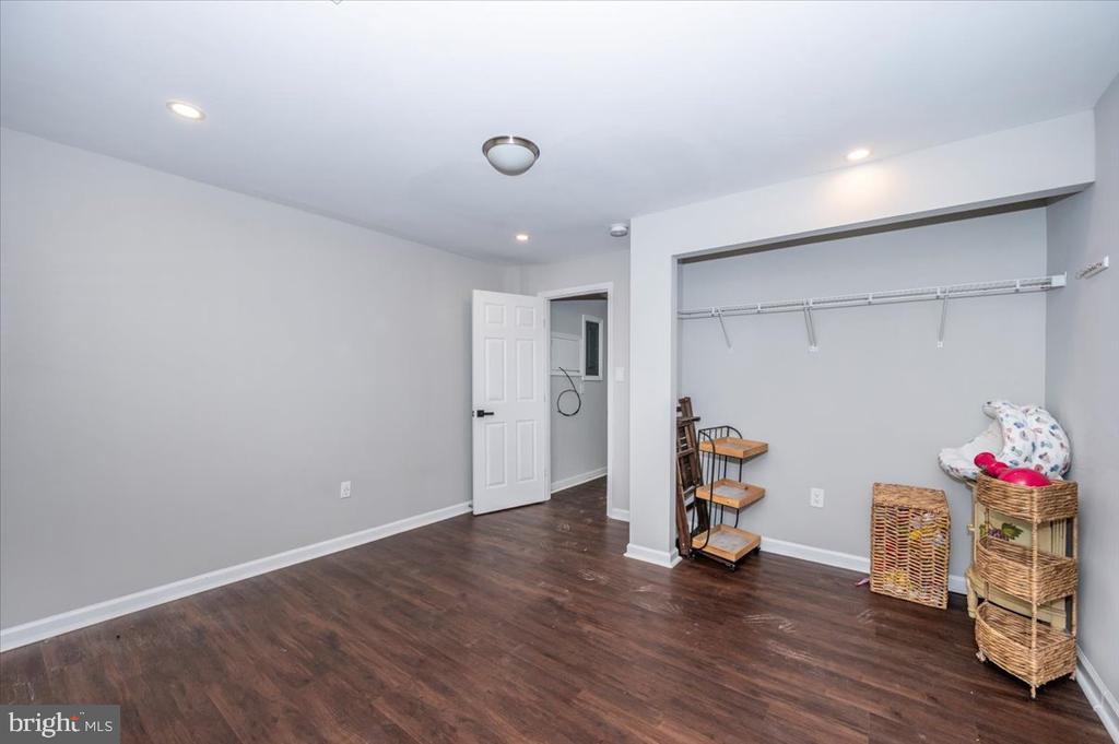 5005 STEWART COURT