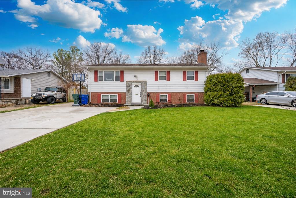 5005 STEWART COURT
