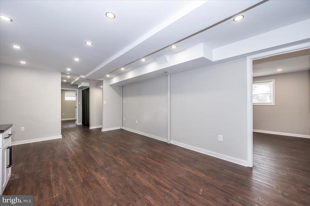 5005 STEWART COURT