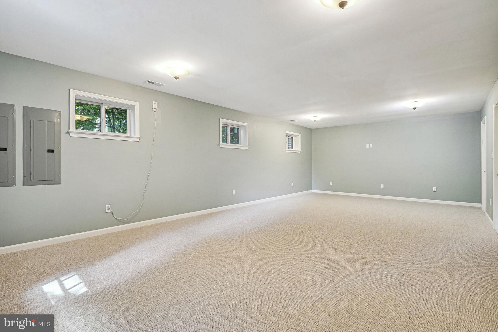 3111 N TAYLOR STREET